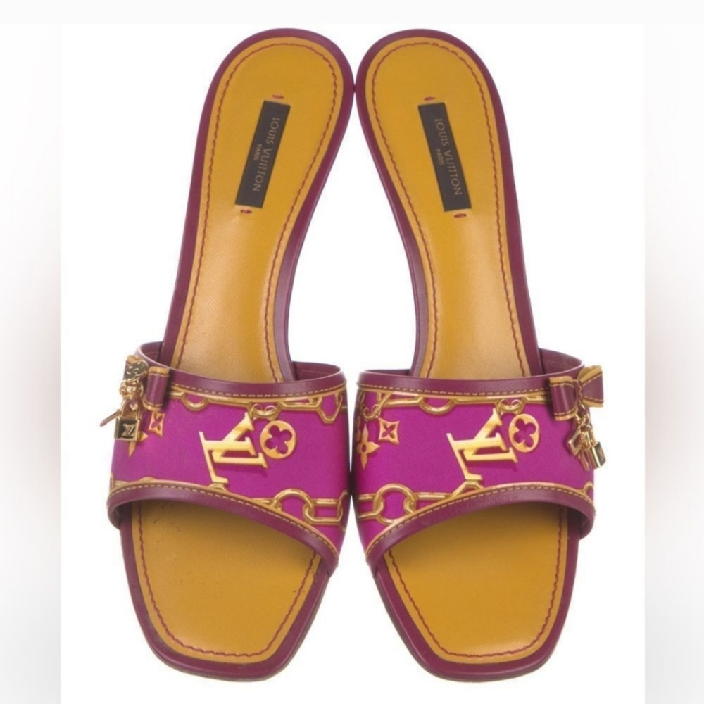 Louis Vuitton kitten heels